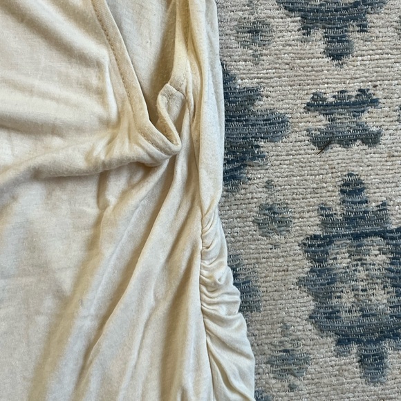 Leifnotes cream cowl neck top size s - Picture 6 of 6